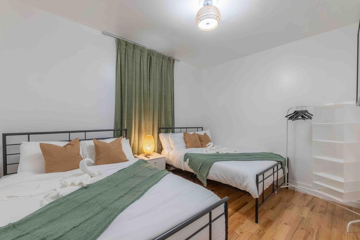 2 memory foam Queen-Size Beds in the second bedroom with a smart TV to enjoy 